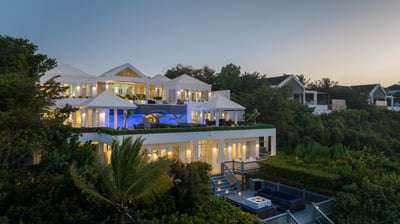Luxury Villa Photo #42