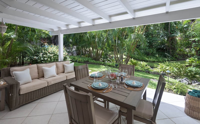 Bluff House and Cottage