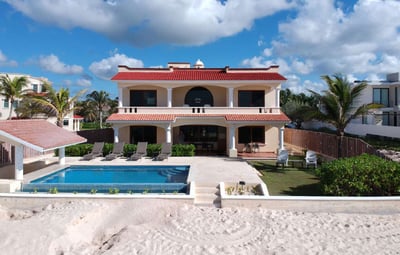 Luxury Villa Photo #2