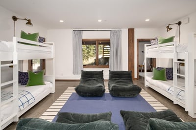 Luxury Villa Photo #24