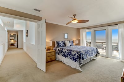 Luxury Villa Photo #42