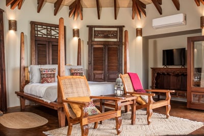 Luxury Villa Photo #23
