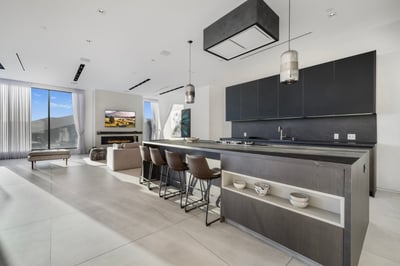 Luxury Villa Photo #17