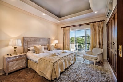 Luxury Villa Photo #20