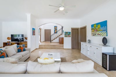 Luxury Villa Photo #35