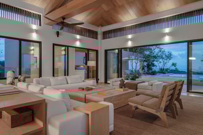 Luxury Villa Photo #16