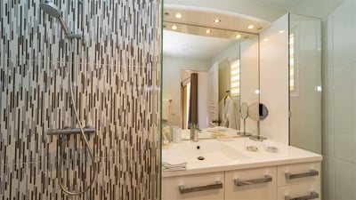 Luxury Villa Photo #50