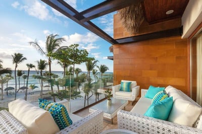 Luxury Villa Photo #2