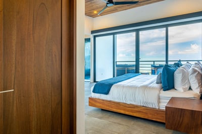 Luxury Villa Photo #55
