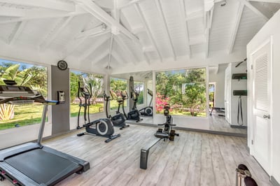 Luxury Villa Photo #26