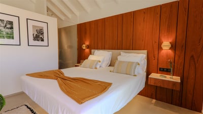 Luxury Villa Photo #46