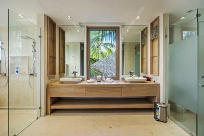 Luxury Villa Photo #52