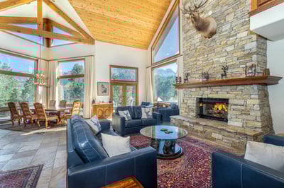 Luxury Villa Photo #2