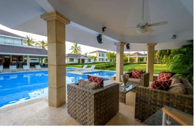 Luxury Villa Photo #5