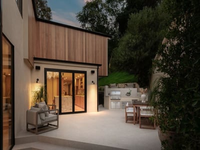 Luxury Villa Photo #4