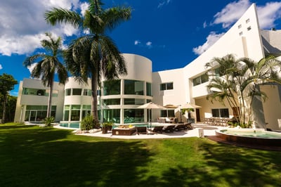 Luxury Villa Photo #5