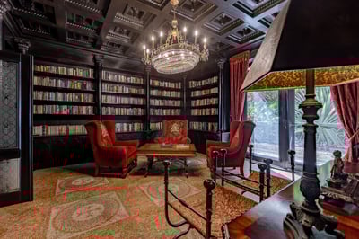 Luxury Villa Photo #37