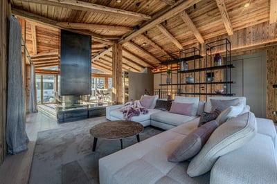 Luxury Villa Photo #21