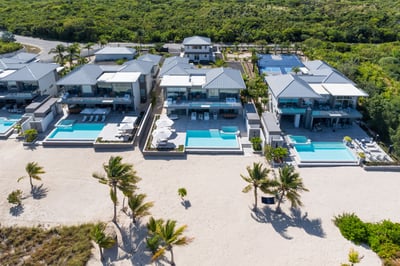 Luxury Villa Photo #6