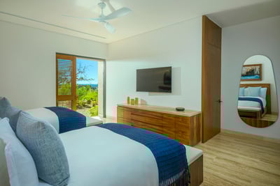 Luxury Villa Photo #31