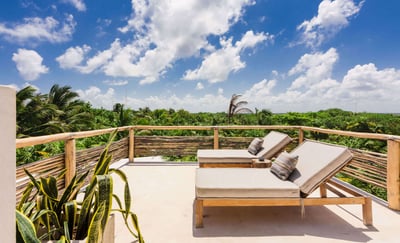Luxury Villa Photo #2