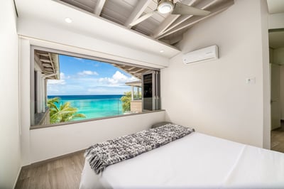 Luxury Villa Photo #27