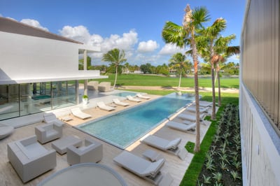 Luxury Villa Photo #5