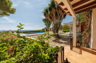 Luxury Villa Photo #11