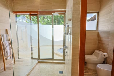 Luxury Villa Photo #25