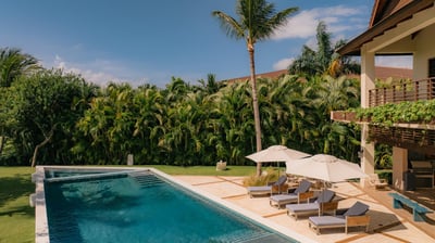 Luxury Villa Photo #4