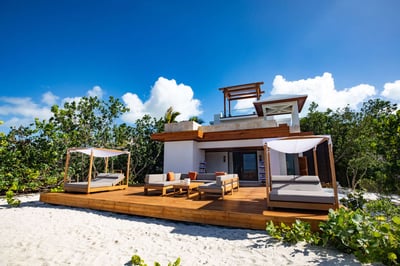 Luxury Villa Photo #4