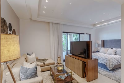 Luxury Villa Photo #44