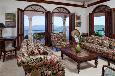 Luxury Villa Photo #20