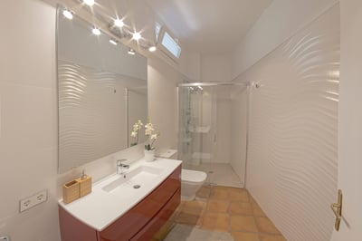 Luxury Villa Photo #40
