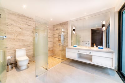Luxury Villa Photo #36