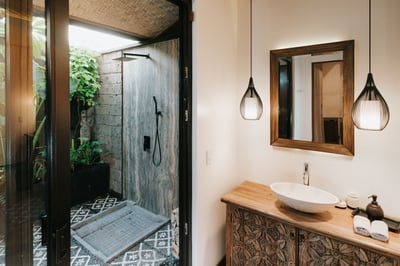 Luxury Villa Photo #30