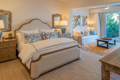 Luxury Villa Photo #40