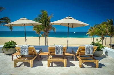 Luxury Villa Photo #9