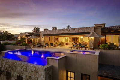 Luxury Villa Photo #3