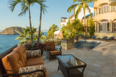 Luxury Villa Photo #3