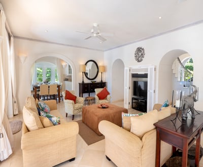 Luxury Villa Photo #5