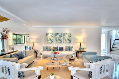 Luxury Villa Photo #10