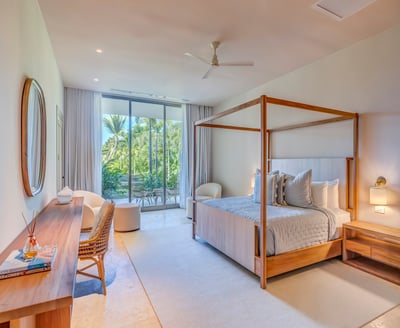 Luxury Villa Photo #49