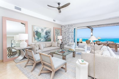 Luxury Villa Photo #3