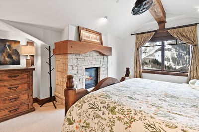 Luxury Villa Photo #17