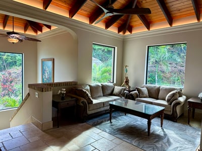 Luxury Villa Photo #32