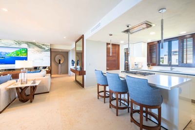 Luxury Villa Photo #22