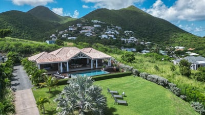 Luxury Villa Photo #12