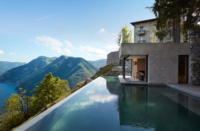 Luxury Villa Photo #2