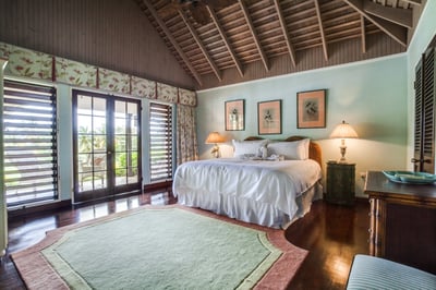 Luxury Villa Photo #21